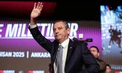 Özgür Özel, Yeni Parti'nin genel başkanı seçildi