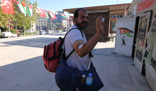 İki çanta, bir hayat: Suriyeli öğretmenin tek isteği