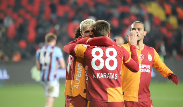 Turkcell Süper Kupa: Galatasaray: 4 - Trabzonspor: 1 (Maç Sonucu)