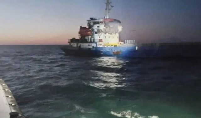 Karadeniz’de kuru yük gemisine drone isabet etti