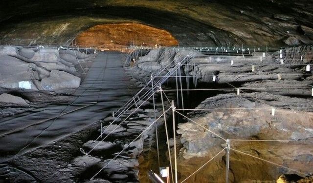 Bilim dünyasını sarsan keşif: Ateş sanılandan 800 bin yıl daha eski